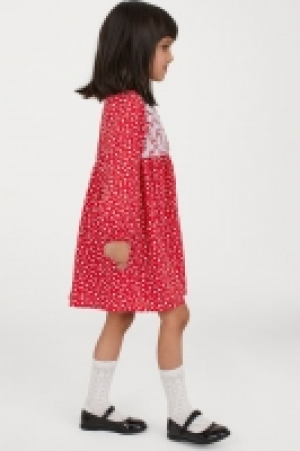 Kleid mit Spitzenpasse CHF 9.95