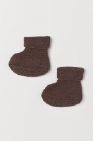 Gestrickte Hausschuhe CHF 4.95