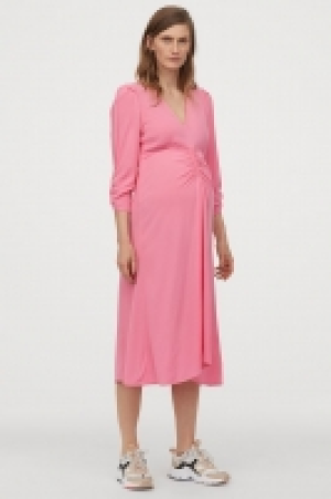 MAMA Kleid mit V-Ausschnitt CHF 22.95