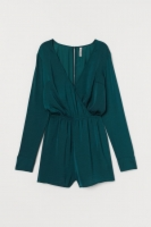Playsuit mit V-Ausschnitt CHF 23.95