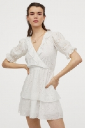 Kleid mit Broderie Anglaise CHF 23.95