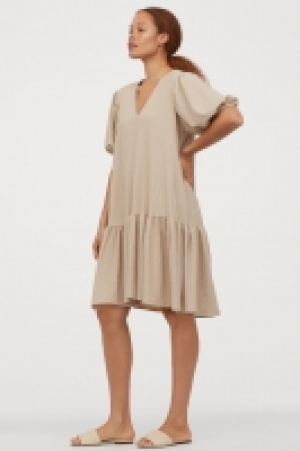 Kleid mit Puffärmeln CHF 20.95