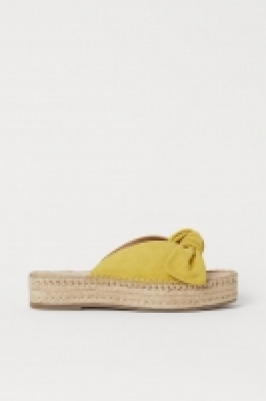 Mules aus Veloursleder CHF 18.95