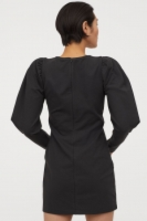 Kleid mit Puffärmeln CHF 17.95