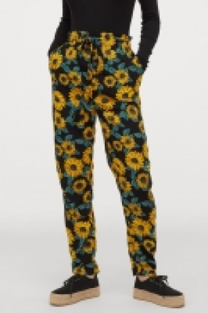 Schlupfhose in 7/8-Länge CHF 14.95
