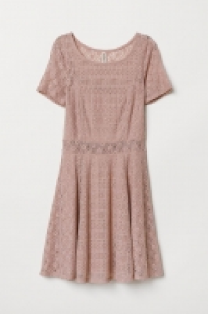 Kurzes Spitzenkleid CHF 19.95