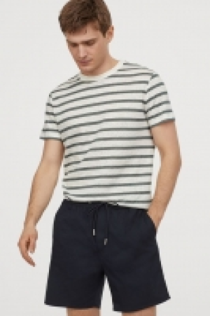 Baumwollshorts Slim Fit CHF 14.95