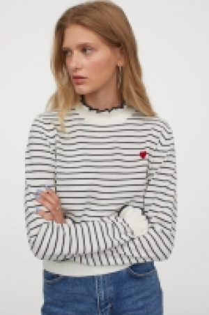 Pullover mit Volants CHF 16.95