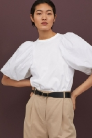 Shirt mit Puffärmeln CHF 20.95