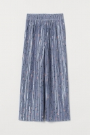 Plissierte Hose CHF 17.95