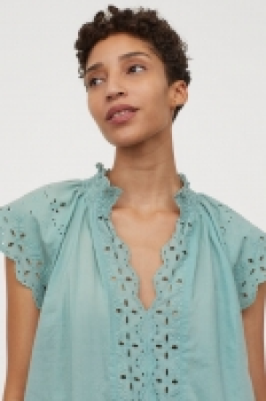 Bluse mit Broderie Anglaise CHF 20.96