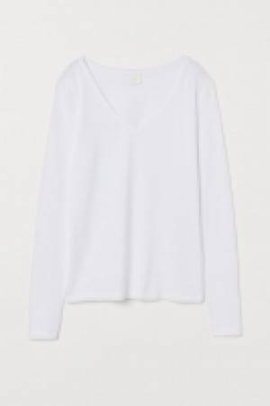 Shirt mit V-Ausschnitt CHF 5.95