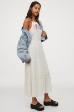 Kleid mit Stickerei CHF 29.95