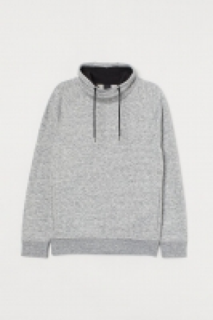 Sweatshirt mit Tunnelkragen CHF 20.95