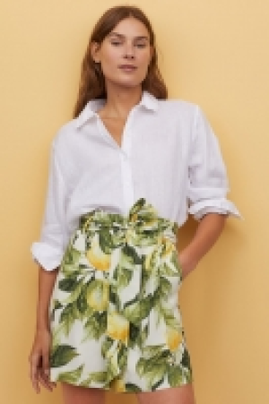 Shorts mit Bindegürtel CHF 8.95