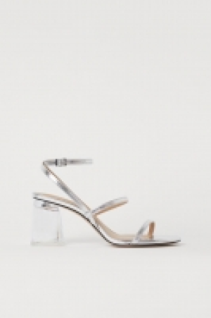 Sandalen mit Metallicschimmer CHF 26.95