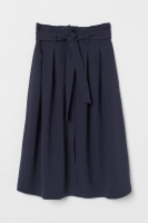 Jupe mit Bindegürtel CHF 8.95