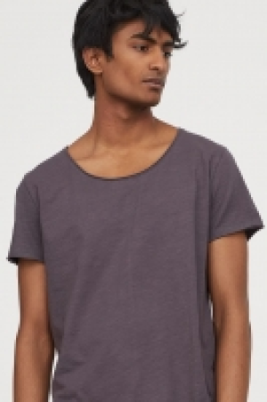 T-Shirt mit offenen Kanten CHF 10.46