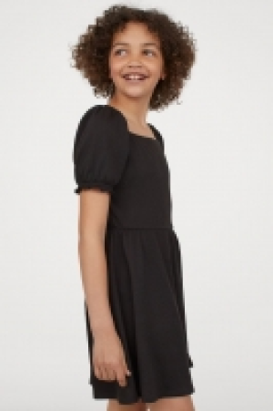 Kleid mit Puffärmeln CHF 2.95