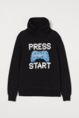 Sweatshirt mit Tunnelkragen CHF 8.95