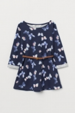 Sweatkleid mit Gürtel CHF 8.95