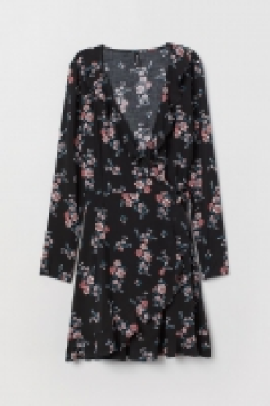 Wickelkleid mit Volants CHF 17.46