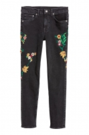 Girlfriend Regular Jeans CHF 39.95