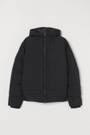 Daunenjacke mit Kapuze CHF 179.00