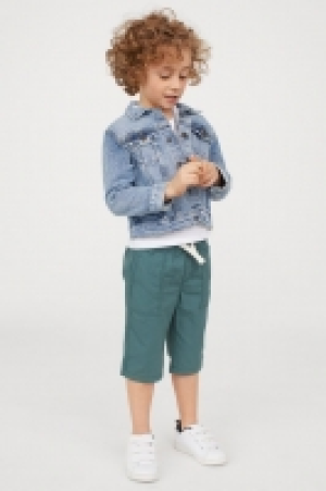 Knielange Baumwoll-Shorts CHF 4.95