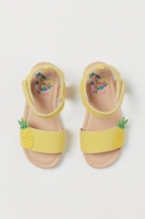 Glitzernde Sandalen CHF 14.95