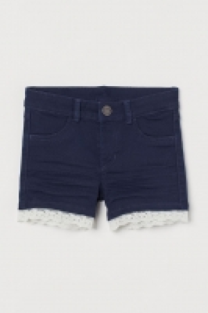 HM  Twillshorts mit Spitzenborten