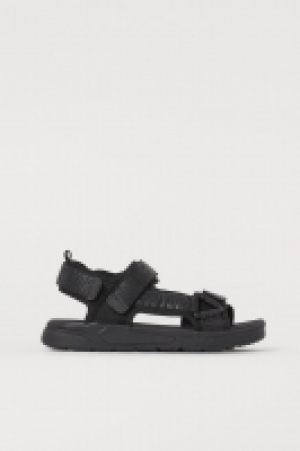 HM  Sandalen aus Mesh