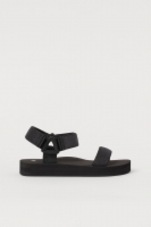 Glitzernde Sandalen CHF 20.95