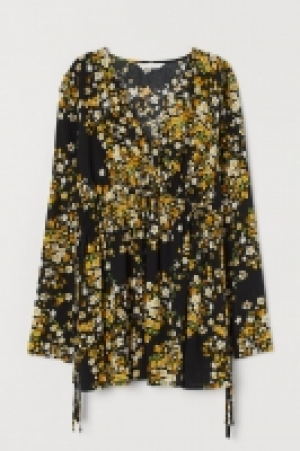 MAMA Bluse mit V-Ausschnitt CHF 9.95