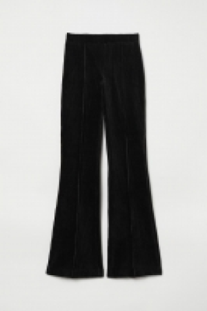 Ausgestellte Cordhose CHF 29.95
