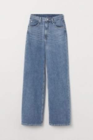 Wide High Jeans CHF 34.96