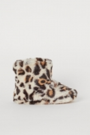 Weiche Hausschuhe CHF 11.95