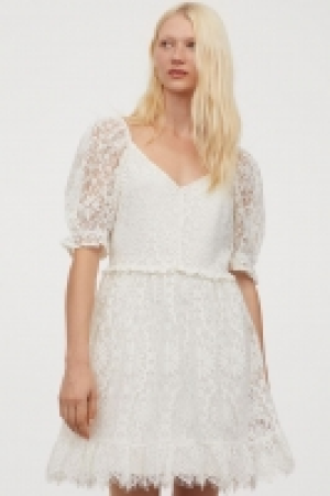 Kurzes Spitzenkleid CHF 39.95