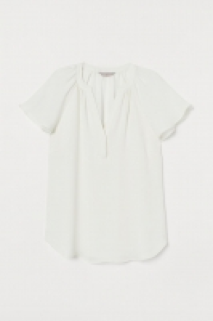 Bluse mit V-Ausschnitt CHF 15.95