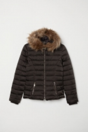 Wattierte Jacke mit Kapuze CHF 41.95