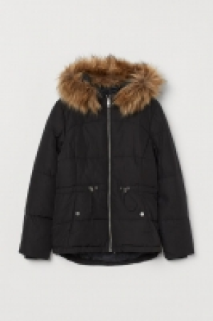 Wattierte Jacke mit Kapuze CHF 14.95