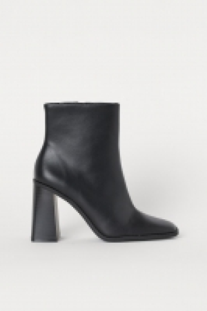 Stiefeletten mit Blockabsatz CHF 27.95