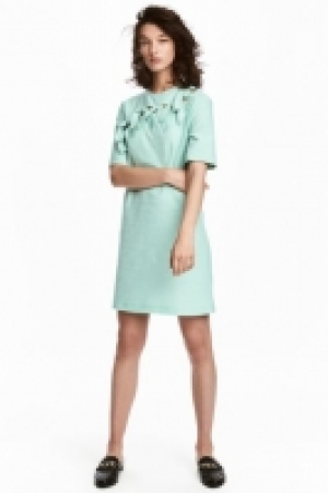 Kleid mit Bindedetail CHF 24.95