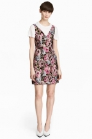 Kleid aus Jacquardstoff CHF 29.95