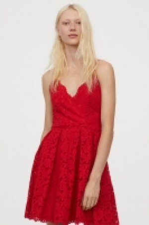 Kurzes Spitzenkleid CHF 23.95
