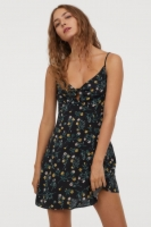 Kleid mit Bindedetail CHF 11.95