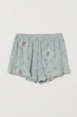 HM  Chiffonshorts mit Volant