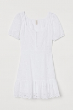 Kleid mit Broderie Anglaise CHF 41.95