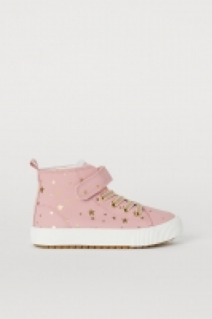 Sneaker mit Teddyfutter CHF 12.95