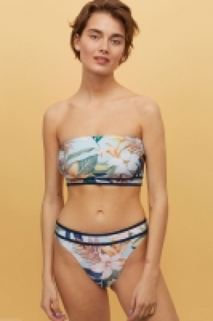 Wattiertes Bandeau-Bikinitop CHF 17.95